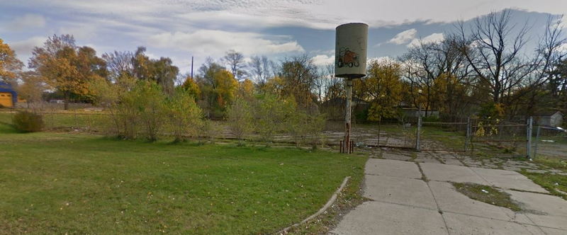 Frostop Root Beer - 2013 Street View Of Pontiac Location